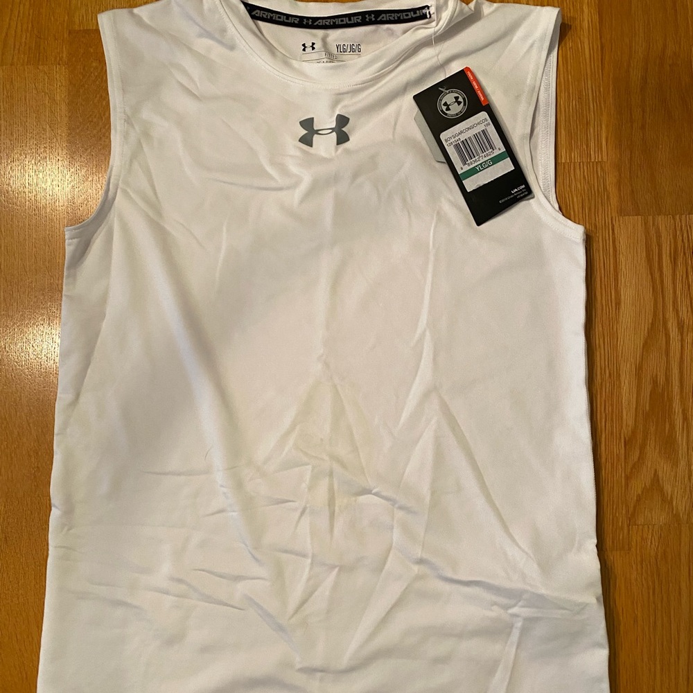 Boys Size Large UA Heat Gear Shirt